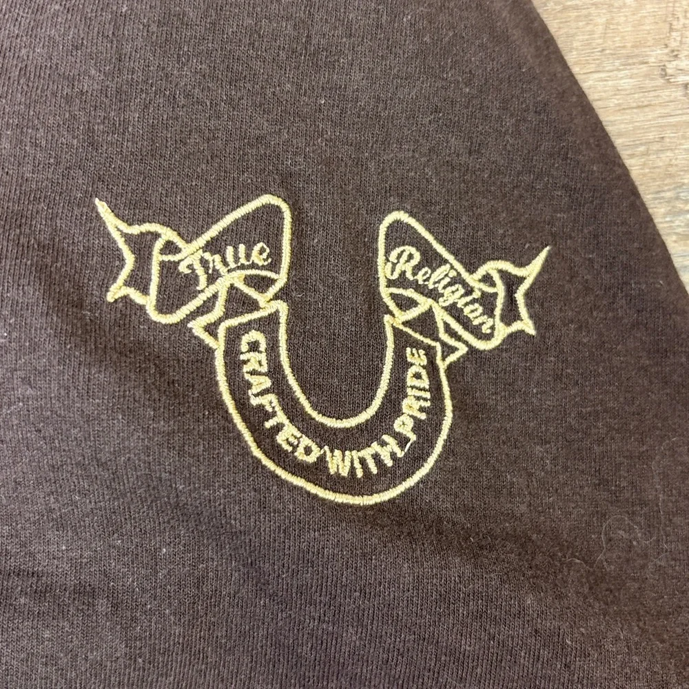 True Religion Brown Logo Graphic Tee – Size 2XL – 100% Cotton